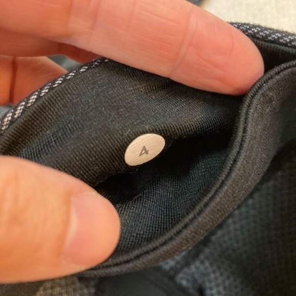 LULULEMON Wunder Under Crop *Sashiko- Luon. Cropped leggings. Size 4 - Picture 5 of 7